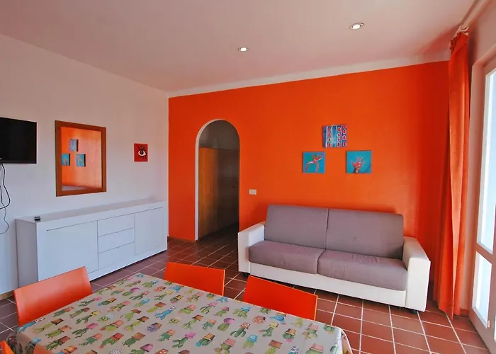 Il Pavone Aparthotel 3*