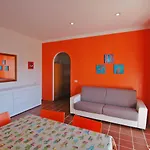 Il Pavone شقة فندقية 3*